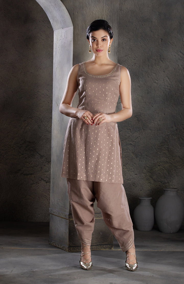 Deveshi Kurta Set