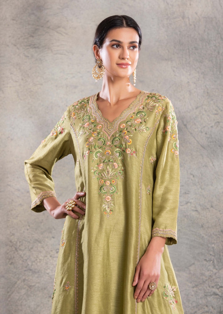 Heru Kurta Set